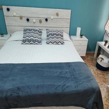 Monela Front Beach Solo Familias Playa de Gandia Dış mekan fotoğraf