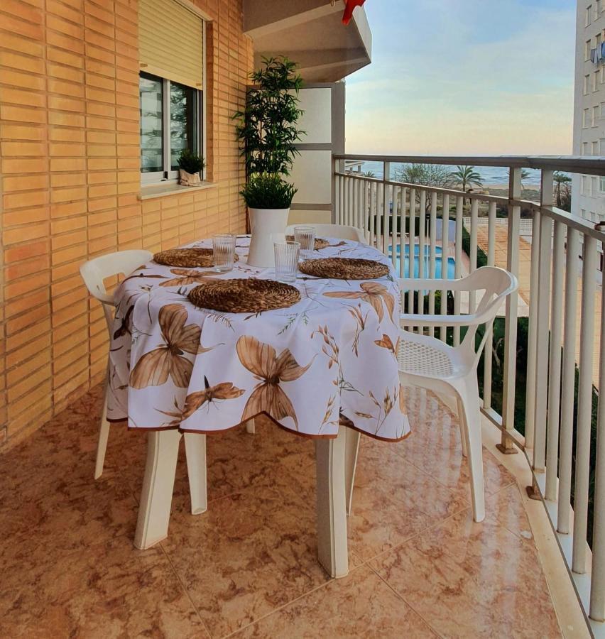 Monela Front Beach Solo Familias Playa de Gandia Dış mekan fotoğraf
